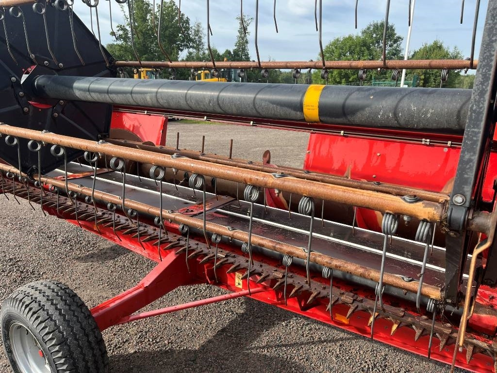 Massey Ferguson MF 32 Skärbord / Header - Навісне обладнання для комбайна: фото 3 Massey Ferguson MF 32 Skärbord / Header - Навісне обладнання для комбайна: фото 3