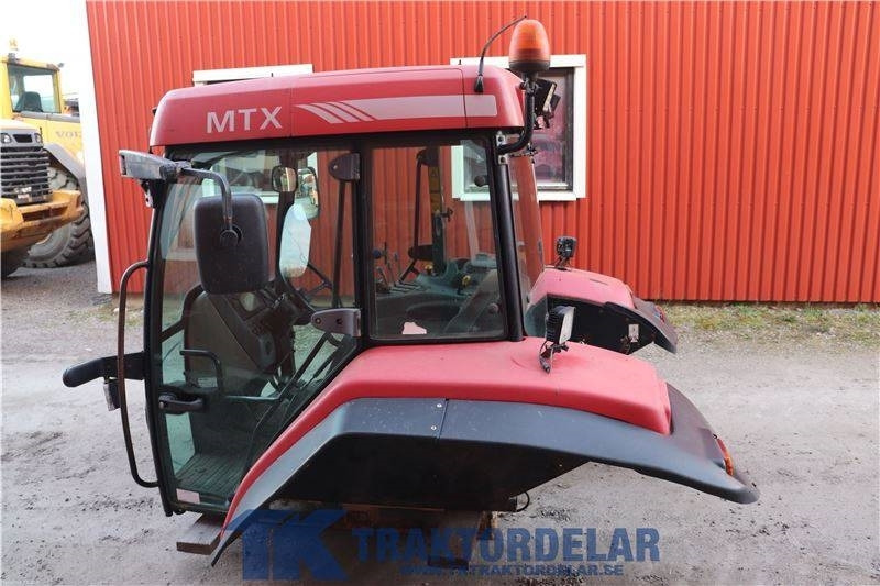 McCormick MTX 185 - Кабіна в категорії Сільськогосподарська техніка: фото 4 McCormick MTX 185 - Кабіна в категорії Сільськогосподарська техніка: фото 4