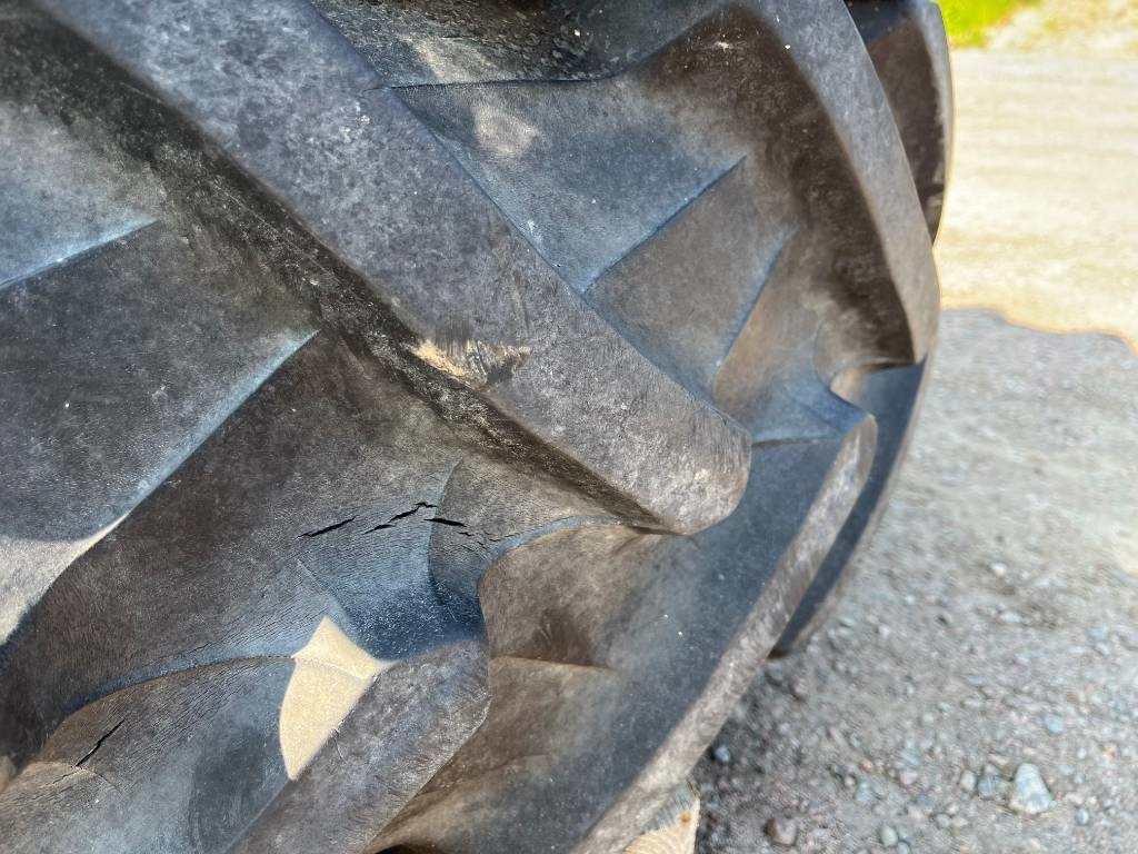 Pirelli 14,9R38 till John Deere - Шина в категорії Сільськогосподарська техніка: фото 3 Pirelli 14,9R38 till John Deere - Шина в категорії Сільськогосподарська техніка: фото 3