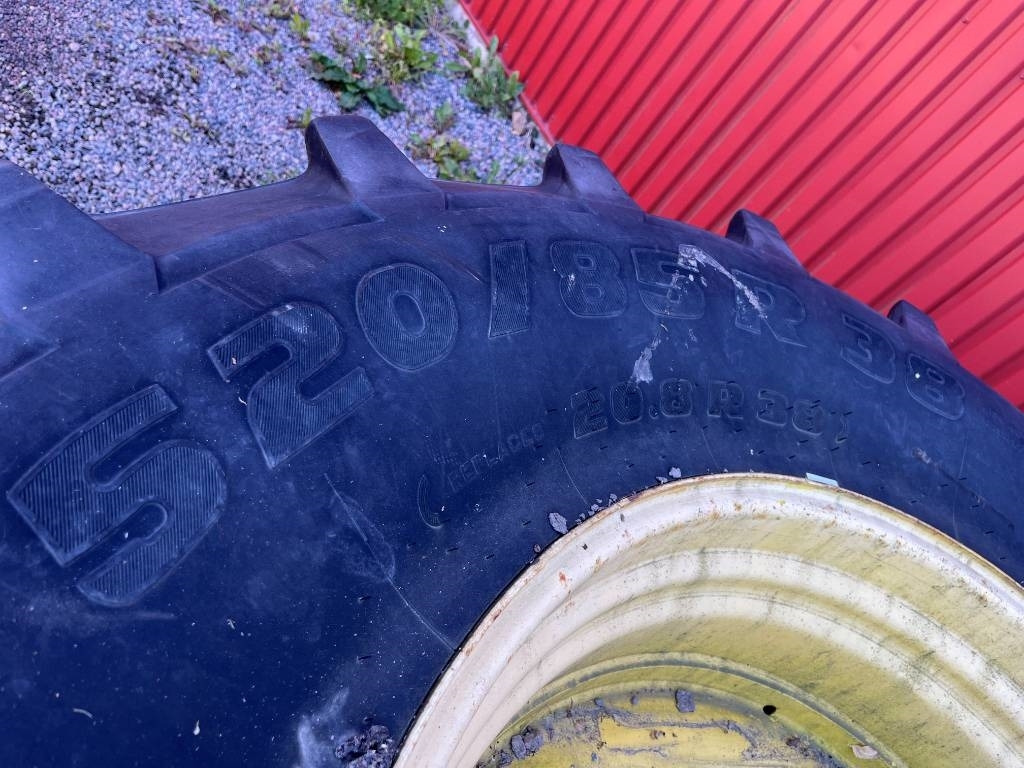 Trelleborg 520/85R38 till John Deere 7920 mfl - Шина в категорії Сільськогосподарська техніка: фото 3 Trelleborg 520/85R38 till John Deere 7920 mfl - Шина в категорії Сільськогосподарська техніка: фото 3