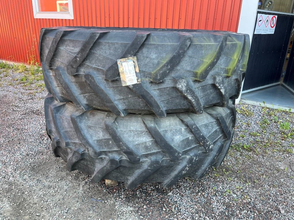 Trelleborg 520/85R38 till John Deere 7920 mfl - Шина в категорії Сільськогосподарська техніка: фото 1 Trelleborg 520/85R38 till John Deere 7920 mfl - Шина в категорії Сільськогосподарська техніка: фото 1