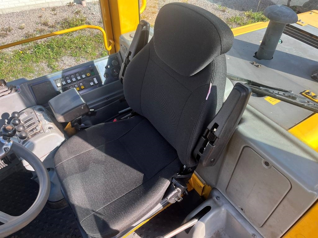 Колісний навантажувач Volvo L 50 D: фото 14