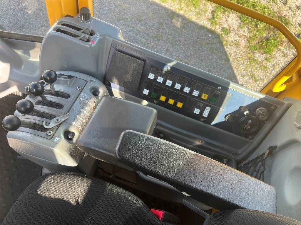 Колісний навантажувач Volvo L 50 D: фото 15