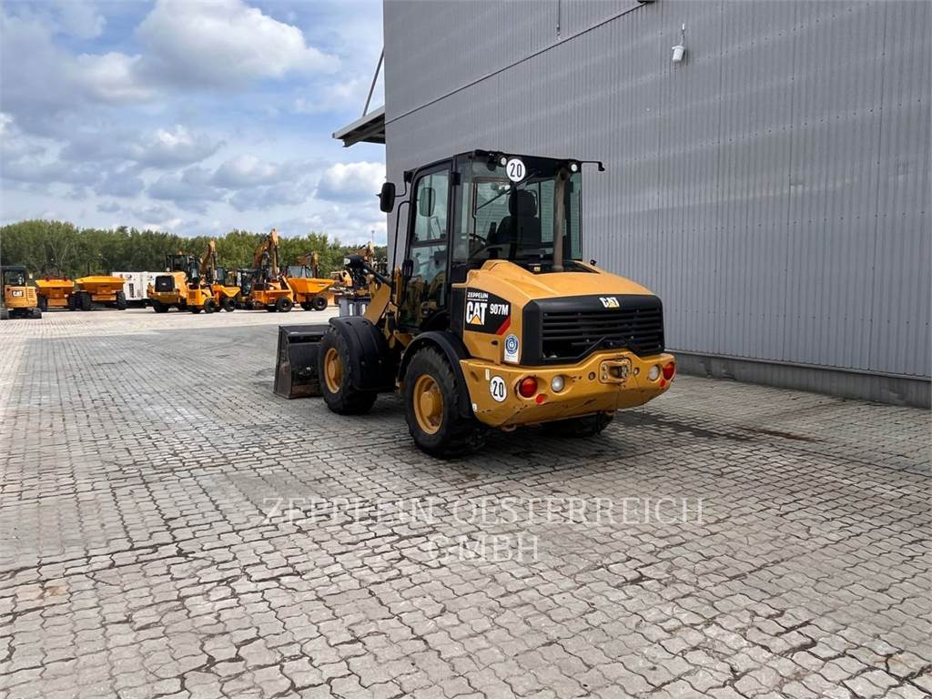 CAT 907M - Колісний навантажувач: фото 4 CAT 907M - Колісний навантажувач: фото 4