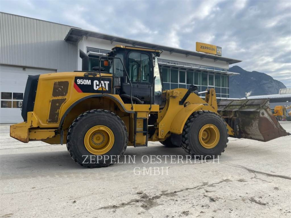 CAT 950M - Колісний навантажувач: фото 4 CAT 950M - Колісний навантажувач: фото 4