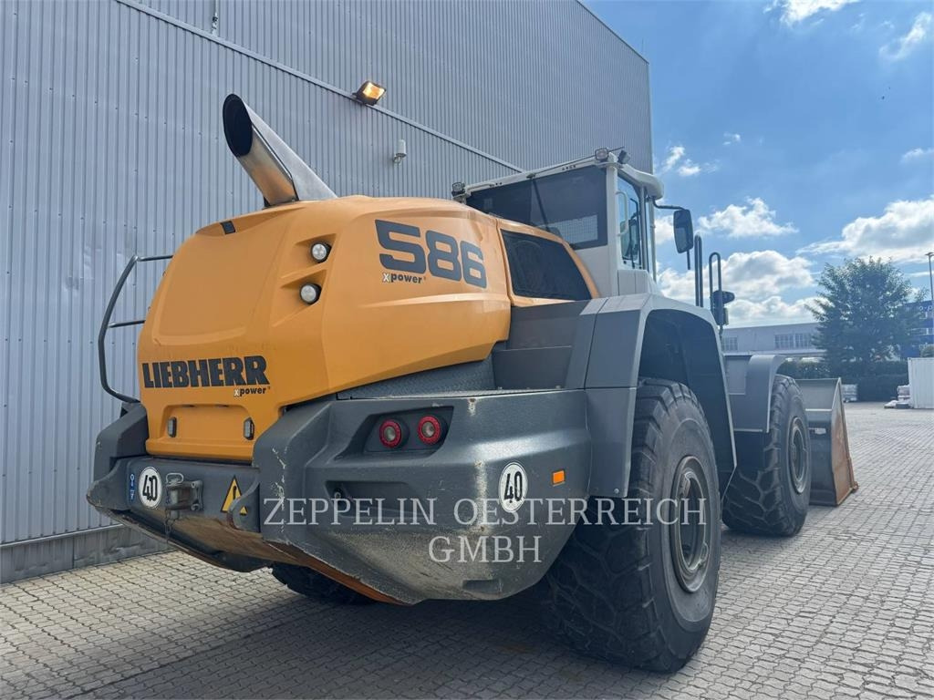 Liebherr L586 - Колісний навантажувач: фото 3 Liebherr L586 - Колісний навантажувач: фото 3