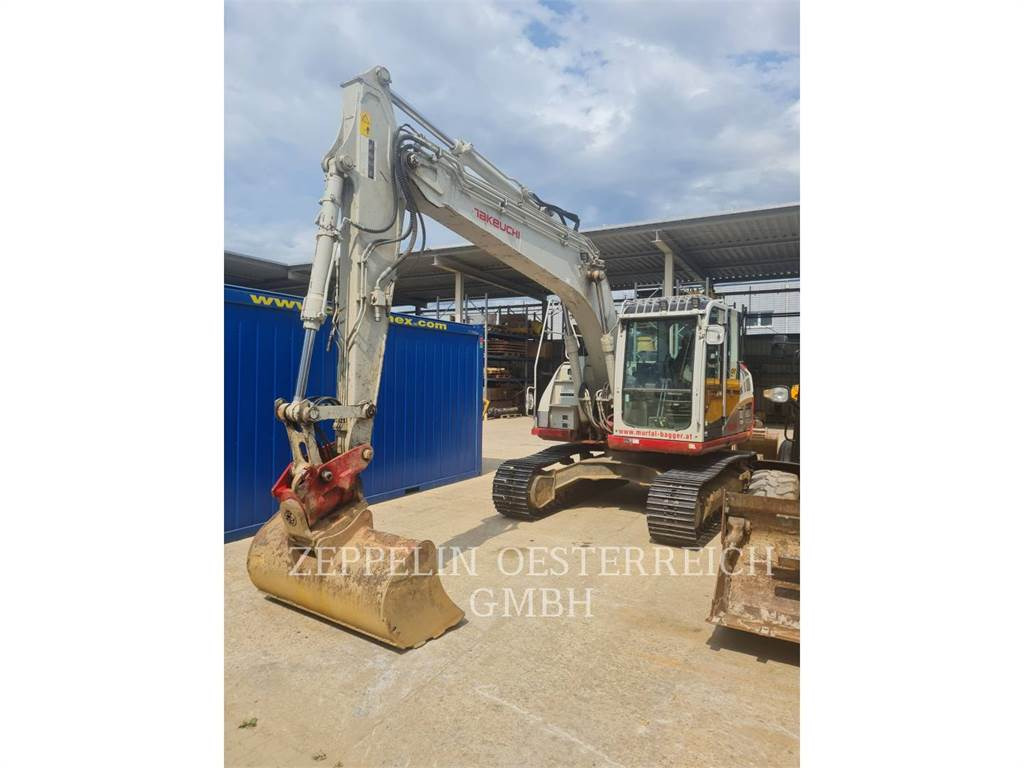 Takeuchi TB2150R - Гусеничний екскаватор: фото 1 Takeuchi TB2150R - Гусеничний екскаватор: фото 1