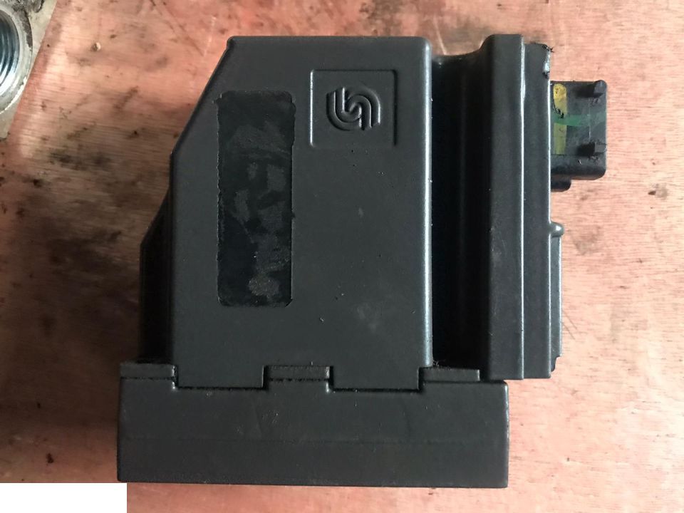 CEWKI DO ROZDZIELACZA SAUER DANFOSS 11-32 VDC - Електрична система в категорії Сільськогосподарська техніка: фото 2 CEWKI DO ROZDZIELACZA SAUER DANFOSS 11-32 VDC - Електрична система в категорії Сільськогосподарська техніка: фото 2