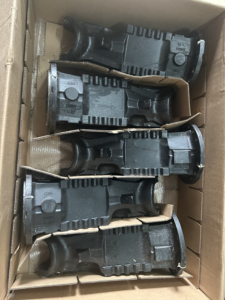 Carraro typ 26.25 obudowa Mostu pochwa Mostu carraro 11817 - Вісь та запчастини в категорії Сільськогосподарська техніка: фото 4 Carraro typ 26.25 obudowa Mostu pochwa Mostu carraro 11817 - Вісь та запчастини в категорії Сільськогосподарська техніка: фото 4