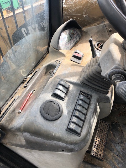 Cat TH Kabina - Кабіна в категорії Сільськогосподарська техніка: фото 3 Cat TH Kabina - Кабіна в категорії Сільськогосподарська техніка: фото 3