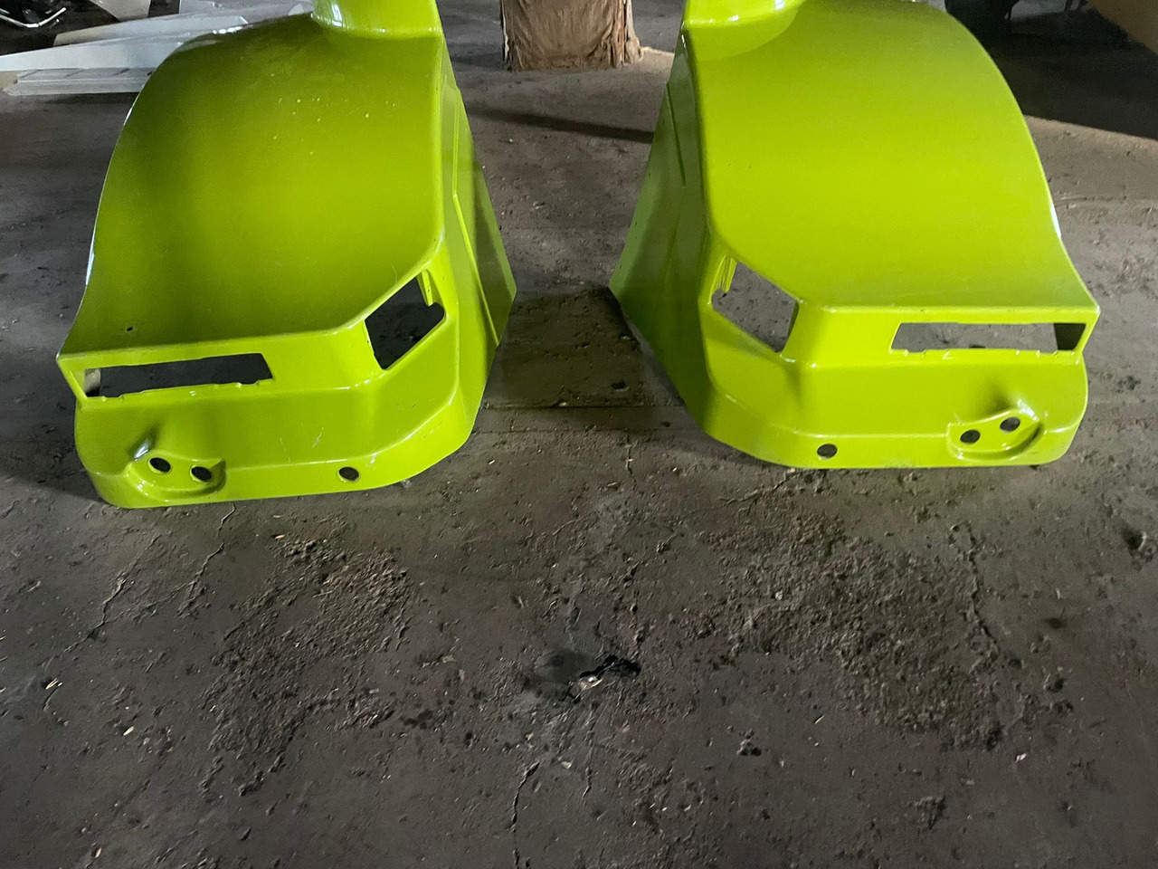 Claas Ares - błotniki błotnik NOWE - Крило в категорії Будівельна техніка: фото 1 Claas Ares - błotniki błotnik NOWE - Крило в категорії Будівельна техніка: фото 1