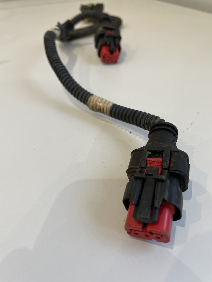 Claas Arion 550-520 650-620 - kabel wiązka elektryczna 0021523032 - Кабелі/ Дроти в категорії Трактори: фото 3 Claas Arion 550-520 650-620 - kabel wiązka elektryczna 0021523032 - Кабелі/ Дроти в категорії Трактори: фото 3