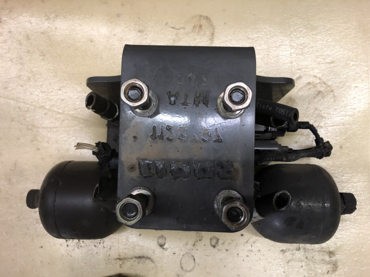 Claas Arion-amortyzacja osi/Claas Arion 620 - Підвіска в категорії Сільськогосподарська техніка: фото 2 Claas Arion-amortyzacja osi/Claas Arion 620 - Підвіска в категорії Сільськогосподарська техніка: фото 2