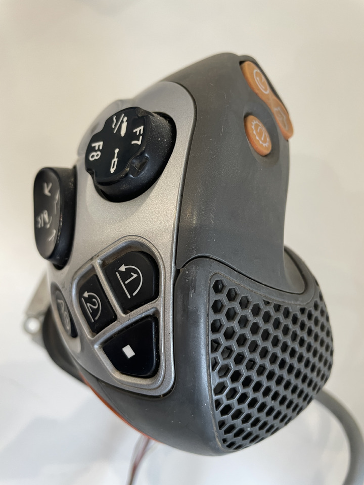 Claas Arion - joystick sterowanie 0011467450 - Кабіна й інтер'єр в категорії Сільськогосподарська техніка: фото 2 Claas Arion - joystick sterowanie 0011467450 - Кабіна й інтер'єр в категорії Сільськогосподарська техніка: фото 2
