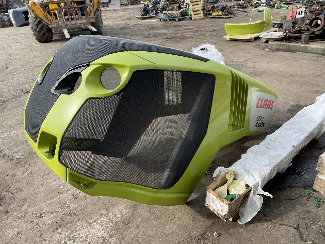 Claas Axion - maska - Кузов і екстер'єр в категорії Сільськогосподарська техніка: фото 2 Claas Axion - maska - Кузов і екстер'єр в категорії Сільськогосподарська техніка: фото 2