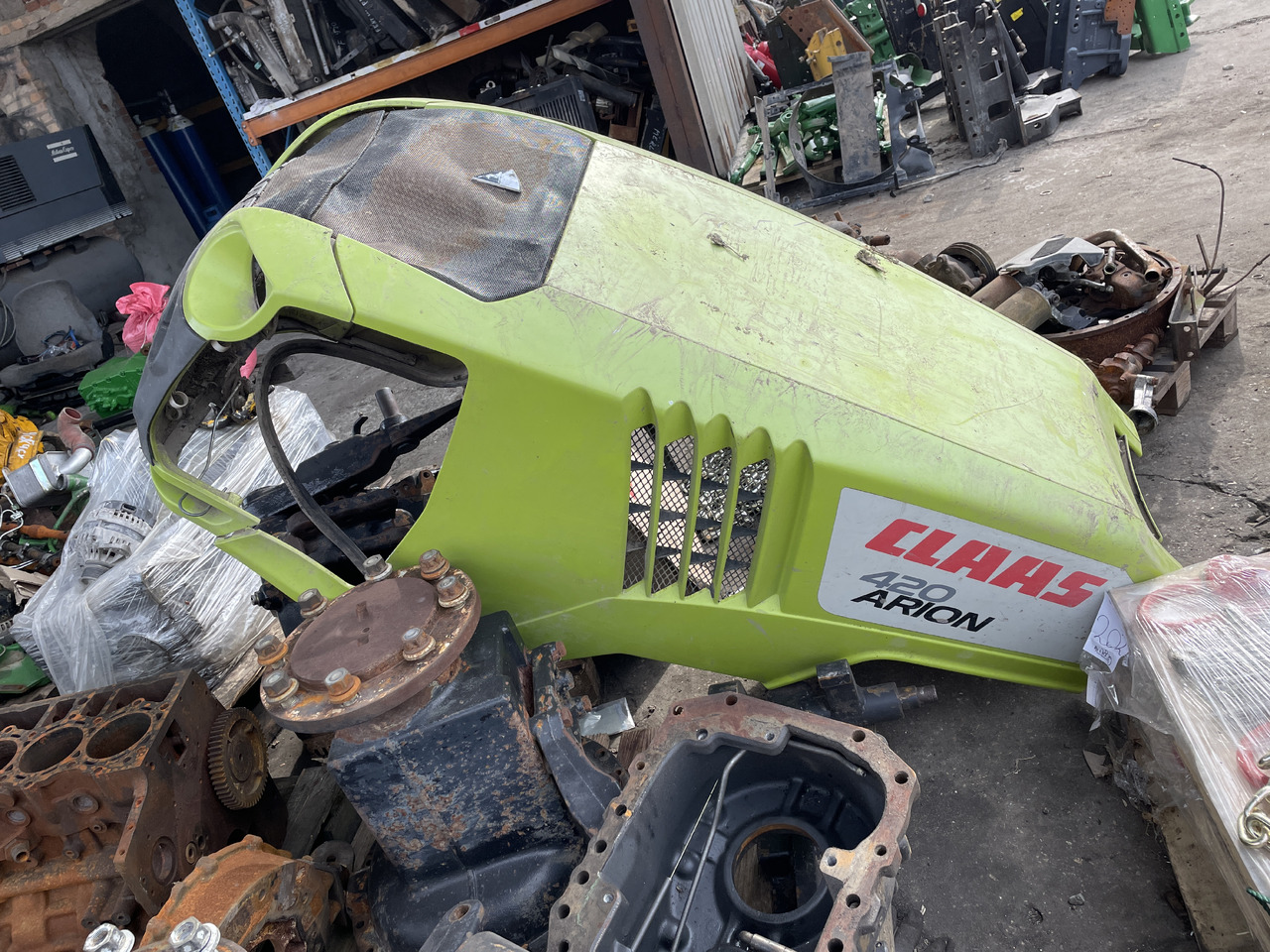 Claas Axion - maska - Капот в категорії Трактори: фото 3 Claas Axion - maska - Капот в категорії Трактори: фото 3