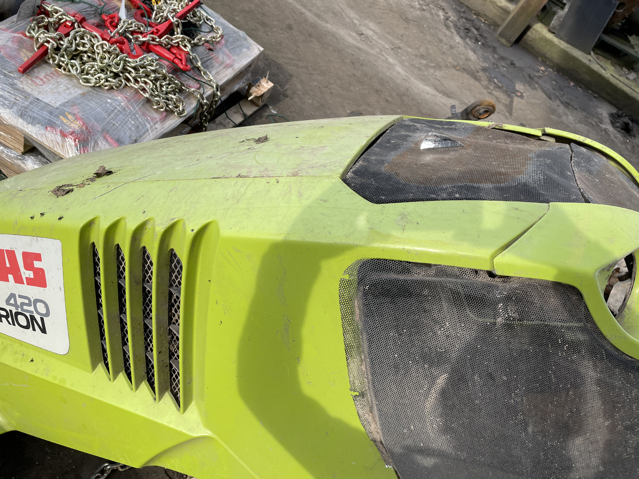 Claas Axion - maska - Капот в категорії Трактори: фото 2 Claas Axion - maska - Капот в категорії Трактори: фото 2