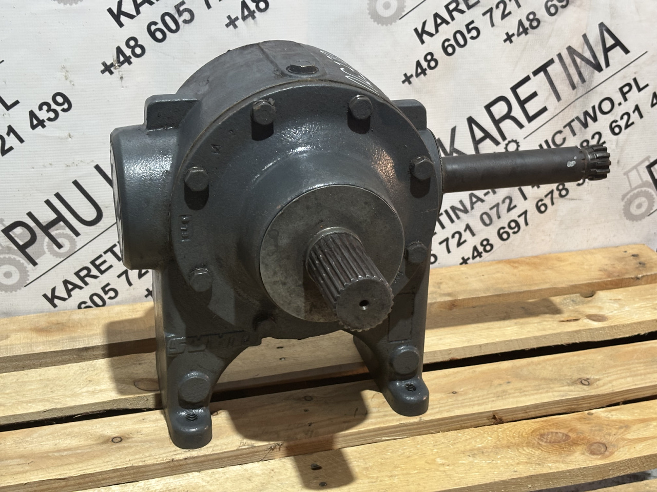 Claas Lexion 730 740 750 760 770 Przekładnia Kątowa Rotora Lewa 0006947122 00 0694 712 2 - Коробка передач в категорії Сільськогосподарська техніка: фото 2 Claas Lexion 730 740 750 760 770 Przekładnia Kątowa Rotora Lewa 0006947122 00 0694 712 2 - Коробка передач в категорії Сільськогосподарська техніка: фото 2