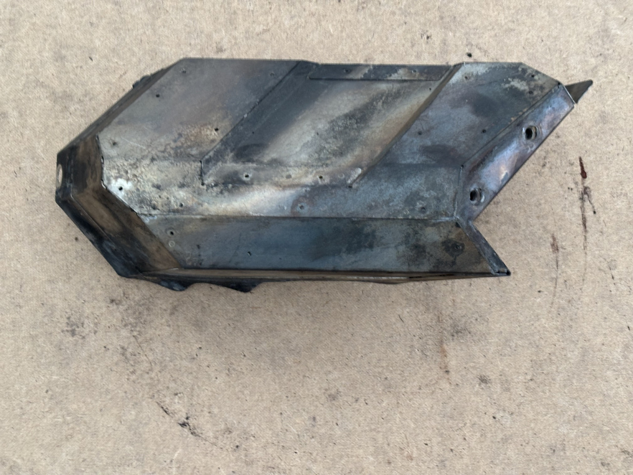 Claas Lexion 780 Izolacja Silnika Pokrywa Maska 00 0781 214 0 0007812140 - Капот в категорії Зернозбиральні комбайни: фото 2 Claas Lexion 780 Izolacja Silnika Pokrywa Maska 00 0781 214 0 0007812140 - Капот в категорії Зернозбиральні комбайни: фото 2