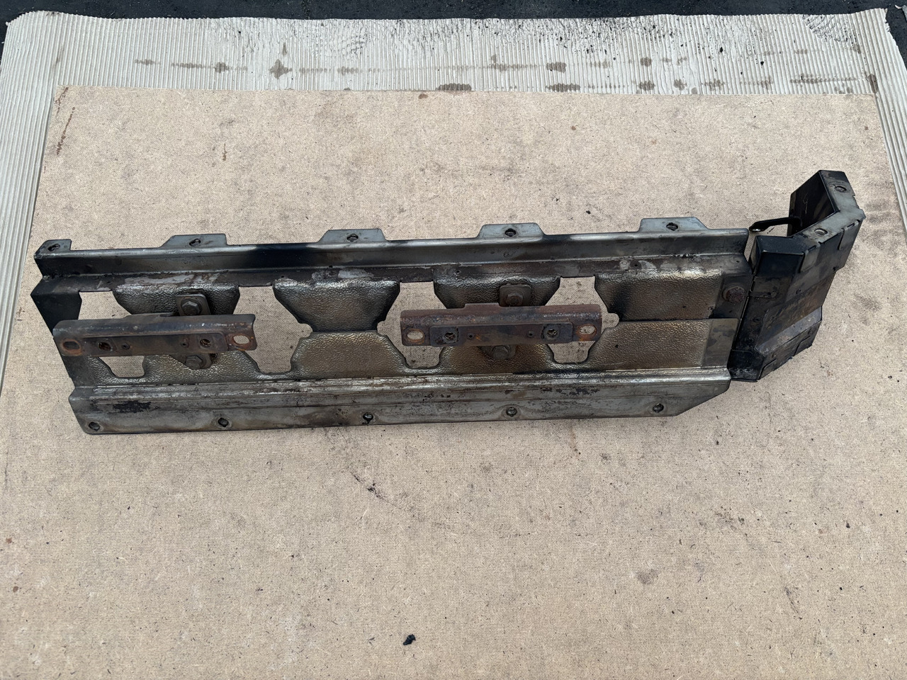 Claas Lexion 780 Izolacja Silnika Pokrywa Maska Obudowa Tylna 00 0781 205 0 0007812050 - Капот в категорії Зернозбиральні комбайни: фото 1 Claas Lexion 780 Izolacja Silnika Pokrywa Maska Obudowa Tylna 00 0781 205 0 0007812050 - Капот в категорії Зернозбиральні комбайни: фото 1