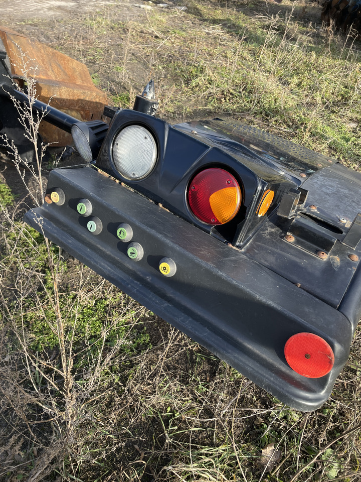 Claas Lexion - błotnik guziki sterowanie - Крило в категорії Сільськогосподарська техніка: фото 1 Claas Lexion - błotnik guziki sterowanie - Крило в категорії Сільськогосподарська техніка: фото 1