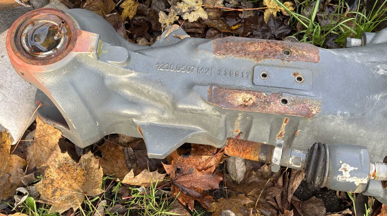 Claas Scorpion 635 Wałek Przegubowy Czop Obudowa Przedniej Osi Pochwa Hamulec - Передня вісь в категорії Трактори: фото 2 Claas Scorpion 635 Wałek Przegubowy Czop Obudowa Przedniej Osi Pochwa Hamulec - Передня вісь в категорії Трактори: фото 2