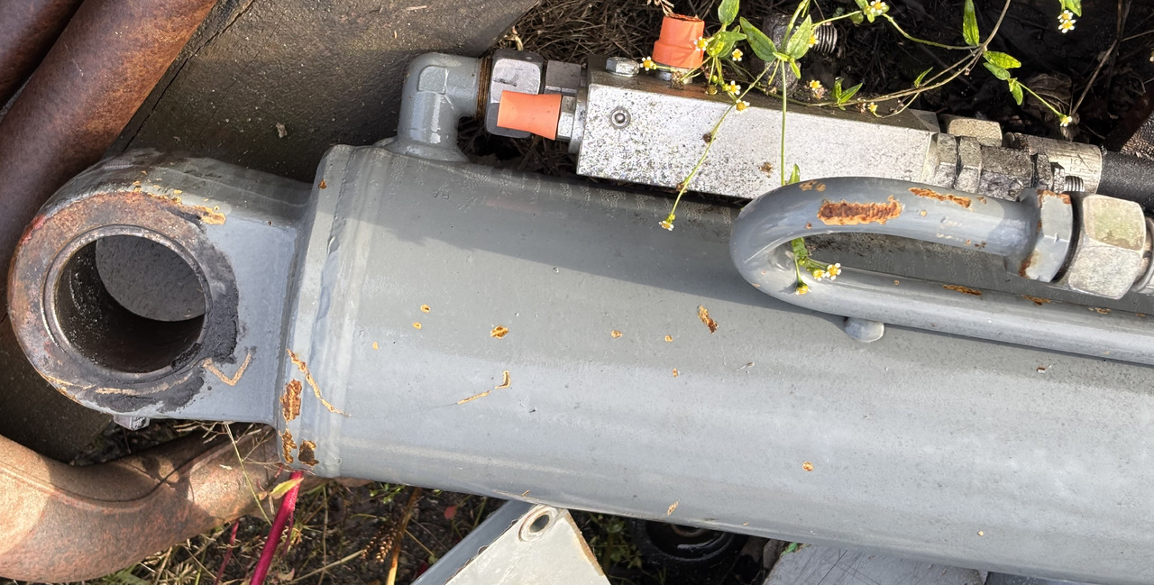 Claas Scorpion 7040 Siłownik Podnoszenia Siłownik Wyrównania 0013003700 0013003720 - Гідроциліндр в категорії Навантажувачі телескопічні: фото 4 Claas Scorpion 7040 Siłownik Podnoszenia Siłownik Wyrównania 0013003700 0013003720 - Гідроциліндр в категорії Навантажувачі телескопічні: фото 4