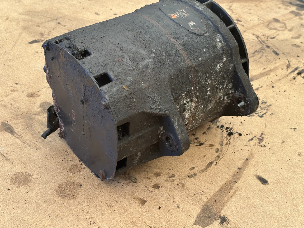 Cummins 8.3 6CT 6CTA 6CTAA Alternator 24V 75A USA REMY 19011210 - Генератор в категорії Сільськогосподарська техніка: фото 2 Cummins 8.3 6CT 6CTA 6CTAA Alternator 24V 75A USA REMY 19011210 - Генератор в категорії Сільськогосподарська техніка: фото 2