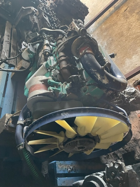 Cummins 8.3 L case 1660-1680 - Двигун в категорії Сільськогосподарська техніка: фото 2 Cummins 8.3 L case 1660-1680 - Двигун в категорії Сільськогосподарська техніка: фото 2