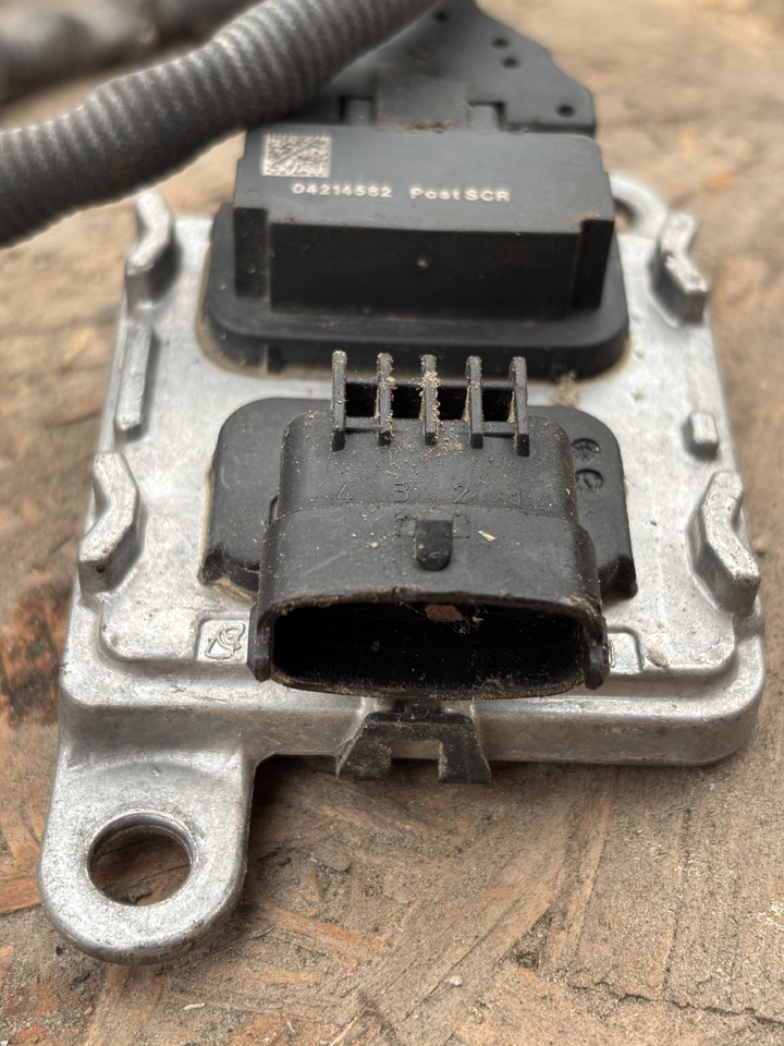 DEUTZ TCD 3.6 Komputer NOX Sensor Czujnik Oryginał 04214582 - Давач в категорії Вантажівки: фото 2 DEUTZ TCD 3.6 Komputer NOX Sensor Czujnik Oryginał 04214582 - Давач в категорії Вантажівки: фото 2