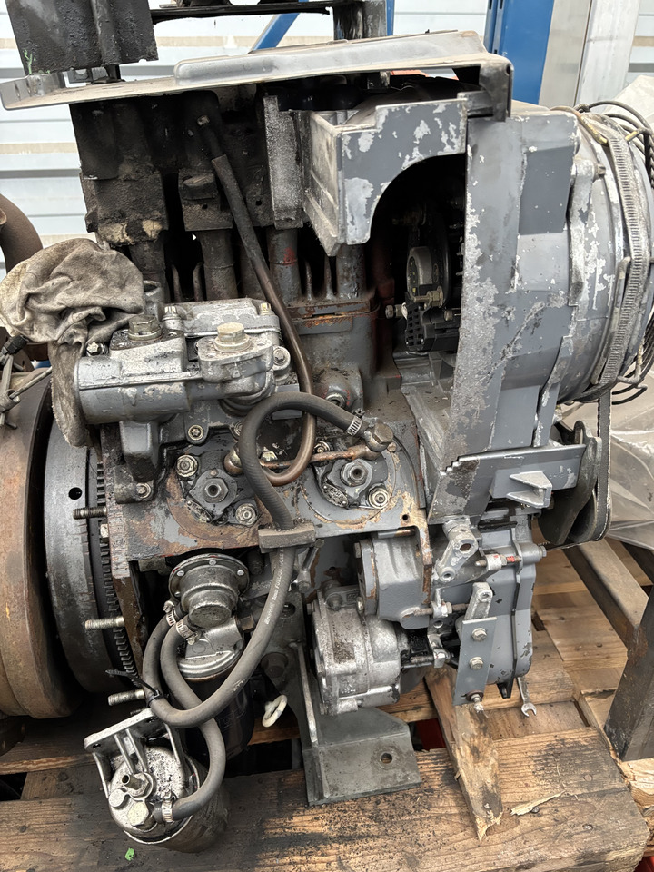 Маховик в категорії Сільськогосподарська техніка Deutz F2L1011 Silnik Blok Koło Zamachowe Tłok Pokrywa CZĘŚCI: фото 6 Маховик в категорії Сільськогосподарська техніка Deutz F2L1011 Silnik Blok Koło Zamachowe Tłok Pokrywa CZĘŚCI: фото 6