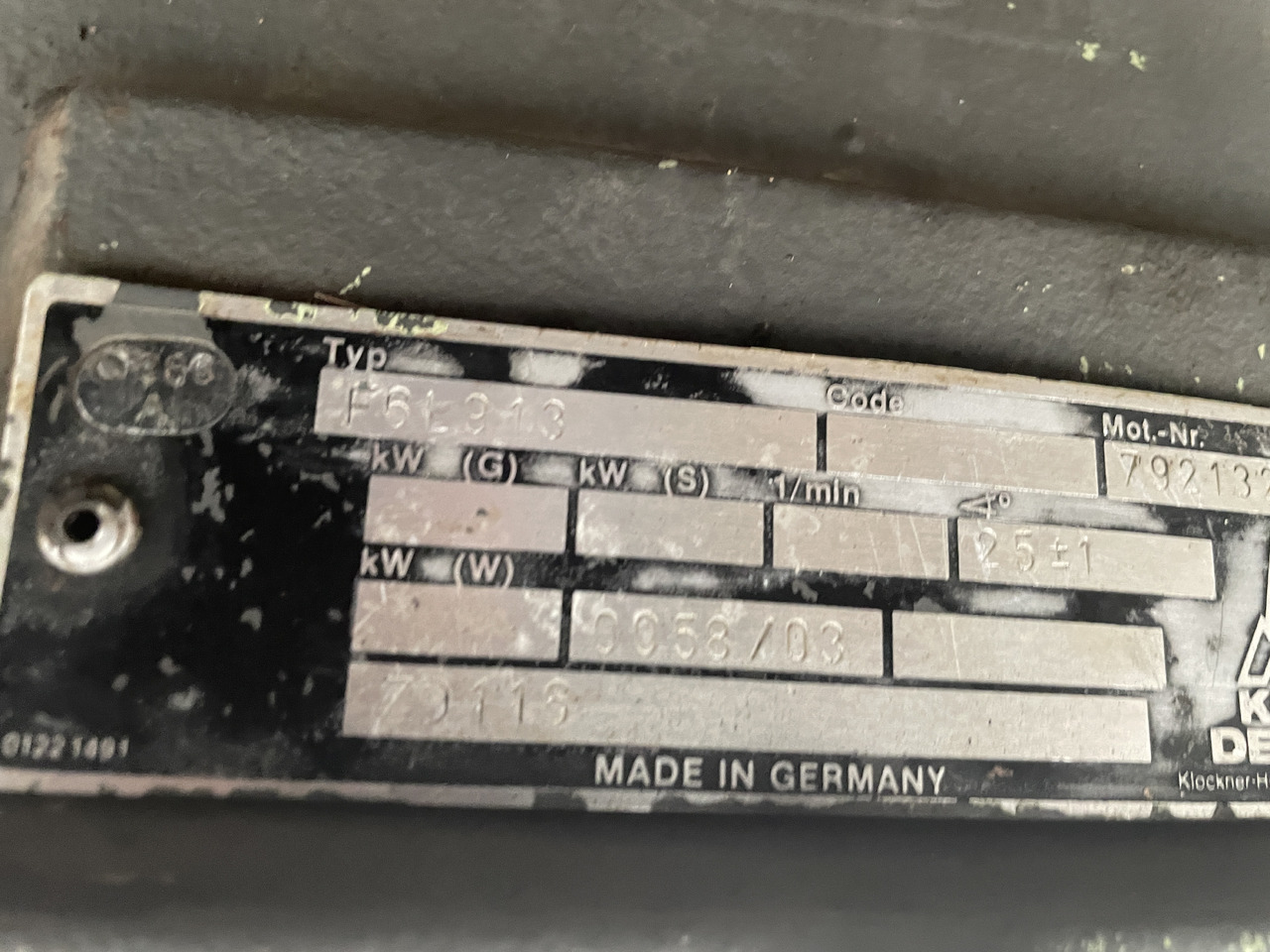 Deutz F6L913 - wał korbowy tłoki korbowody miska olejowa - Колінчастий вал в категорії Сільськогосподарська техніка: фото 3 Deutz F6L913 - wał korbowy tłoki korbowody miska olejowa - Колінчастий вал в категорії Сільськогосподарська техніка: фото 3