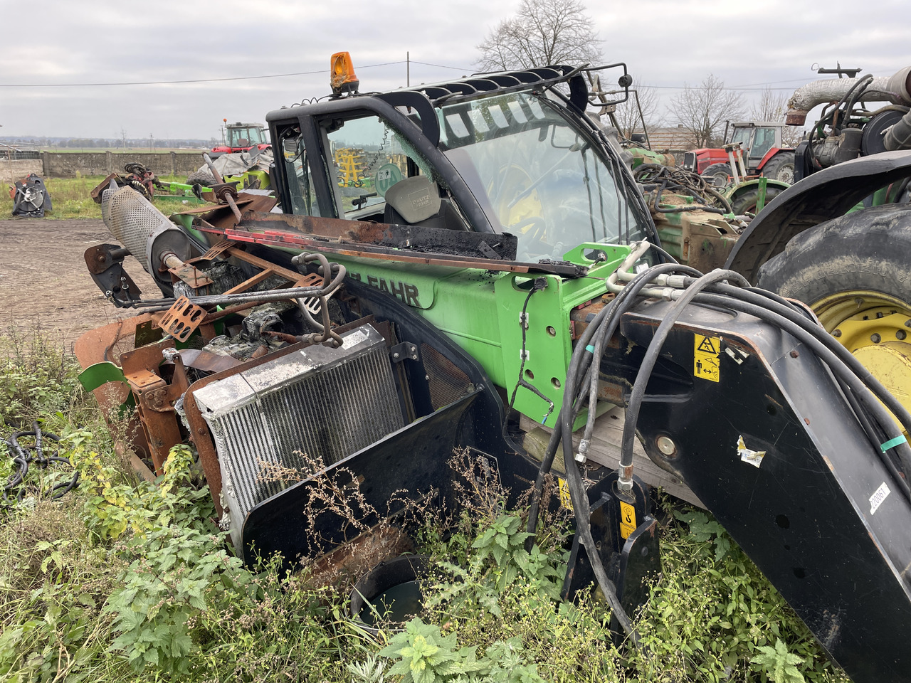Deutz-Fahr Agrovector 30.7 ładowarka - części - kabina drzwi szyby błotniki - Двері та запчастини в категорії Сільськогосподарська техніка: фото 3 Deutz-Fahr Agrovector 30.7 ładowarka - części - kabina drzwi szyby błotniki - Двері та запчастини в категорії Сільськогосподарська техніка: фото 3