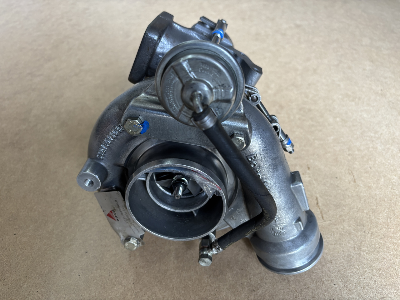 Deutz TCD7.1 - turbosprężarka 04903626 12709700013 - Турбіна: фото 3 Deutz TCD7.1 - turbosprężarka 04903626 12709700013 - Турбіна: фото 3