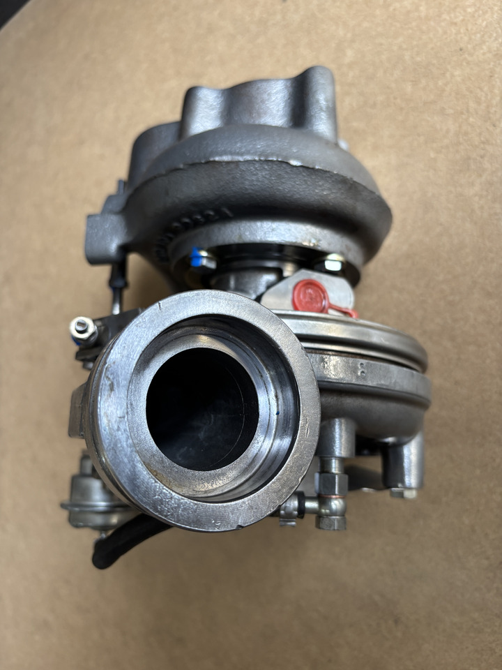Deutz TCD7.1 - turbosprężarka 04903626 12709700013 - Турбіна: фото 5 Deutz TCD7.1 - turbosprężarka 04903626 12709700013 - Турбіна: фото 5