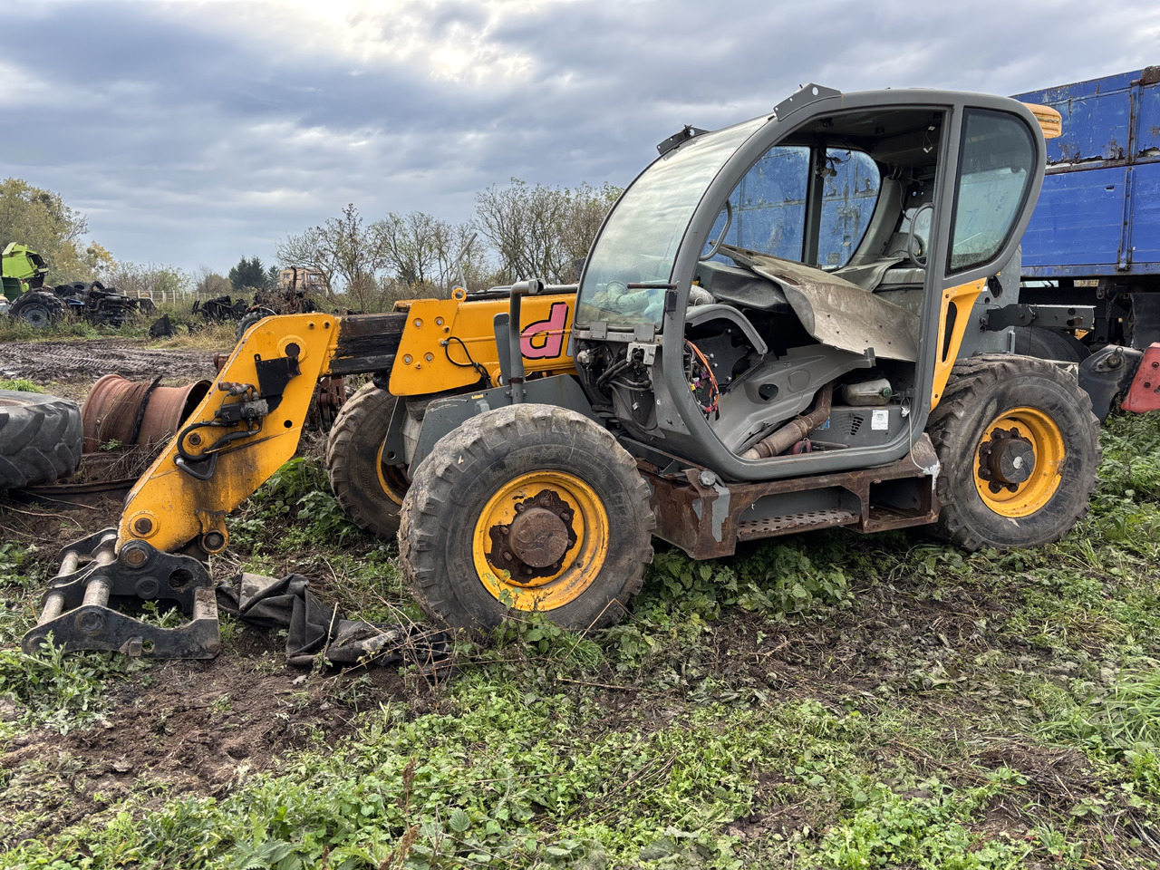 Dieci 185 - Ładowarka Teleskopowa - Kabina Szyba Dach - Скло та запчастини в категорії Навантажувачі телескопічні: фото 1 Dieci 185 - Ładowarka Teleskopowa - Kabina Szyba Dach - Скло та запчастини в категорії Навантажувачі телескопічні: фото 1
