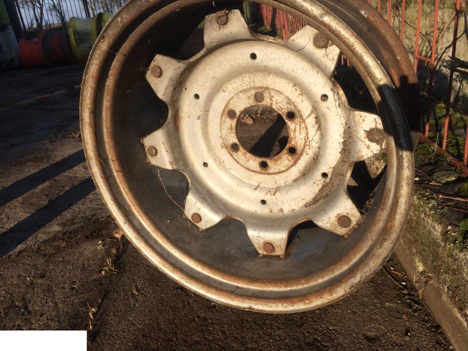 Felga W15Lx38 ZETOR C-385 URSUS PRONAR tylne - Колісний диск в категорії Сільськогосподарська техніка: фото 4 Felga W15Lx38 ZETOR C-385 URSUS PRONAR tylne - Колісний диск в категорії Сільськогосподарська техніка: фото 4