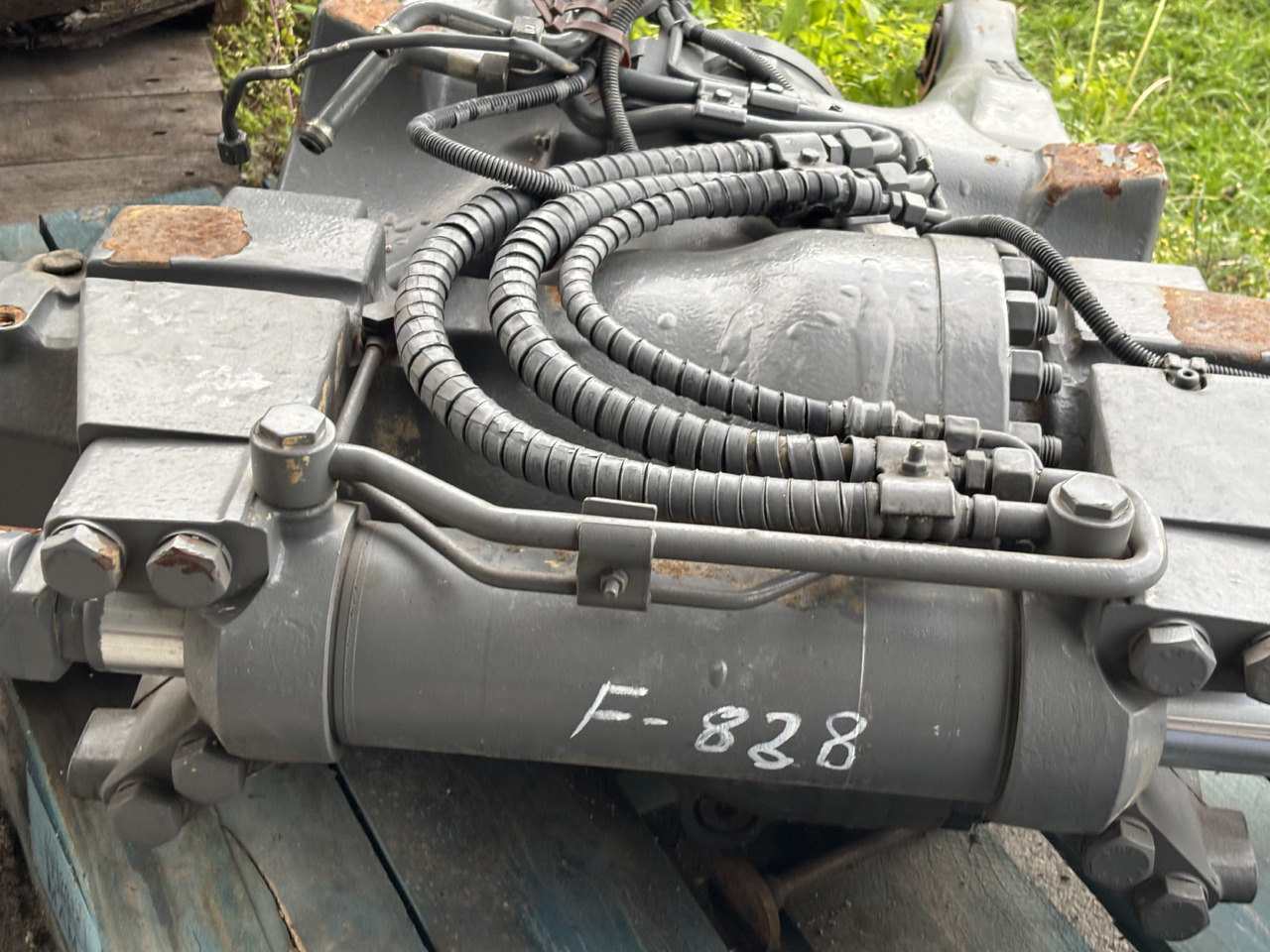 Fendt 828 Obudowa Osi Łuk Osi 755/137 F835300020180 F835300020160 E835300020012 - Задня вісь в категорії Сільськогосподарська техніка: фото 3 Fendt 828 Obudowa Osi Łuk Osi 755/137 F835300020180 F835300020160 E835300020012 - Задня вісь в категорії Сільськогосподарська техніка: фото 3