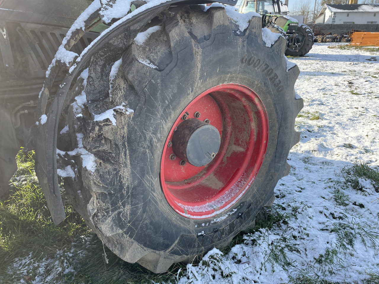 Fendt 828 Vario - felga przód R30 - Колісний диск в категорії Сільськогосподарська техніка: фото 1 Fendt 828 Vario - felga przód R30 - Колісний диск в категорії Сільськогосподарська техніка: фото 1