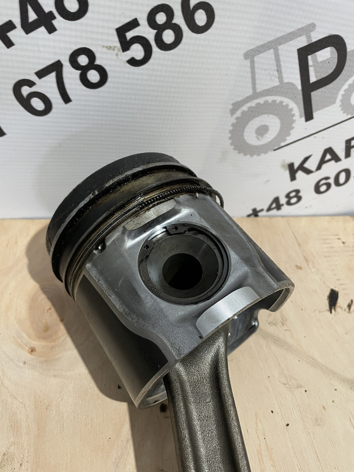 Fendt 936 Deutz Agrotron Volvo D7E TCD2013L064V TCD2013L64V TCD2013 7,2L - tłok 04904808 - Шатун в категорії Сільськогосподарська техніка: фото 2 Fendt 936 Deutz Agrotron Volvo D7E TCD2013L064V TCD2013L64V TCD2013 7,2L - tłok 04904808 - Шатун в категорії Сільськогосподарська техніка: фото 2