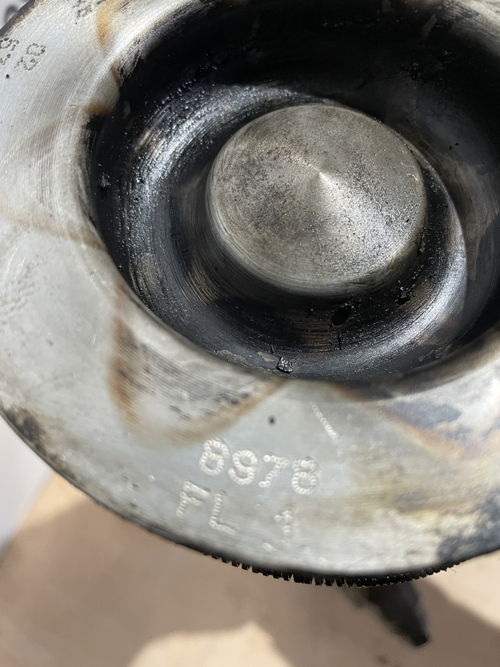 Fendt 936 Deutz Agrotron Volvo D7E TCD2013L064V TCD2013L64V TCD2013 7,2L - tłok 04904808 - Шатун в категорії Сільськогосподарська техніка: фото 5 Fendt 936 Deutz Agrotron Volvo D7E TCD2013L064V TCD2013L64V TCD2013 7,2L - tłok 04904808 - Шатун в категорії Сільськогосподарська техніка: фото 5