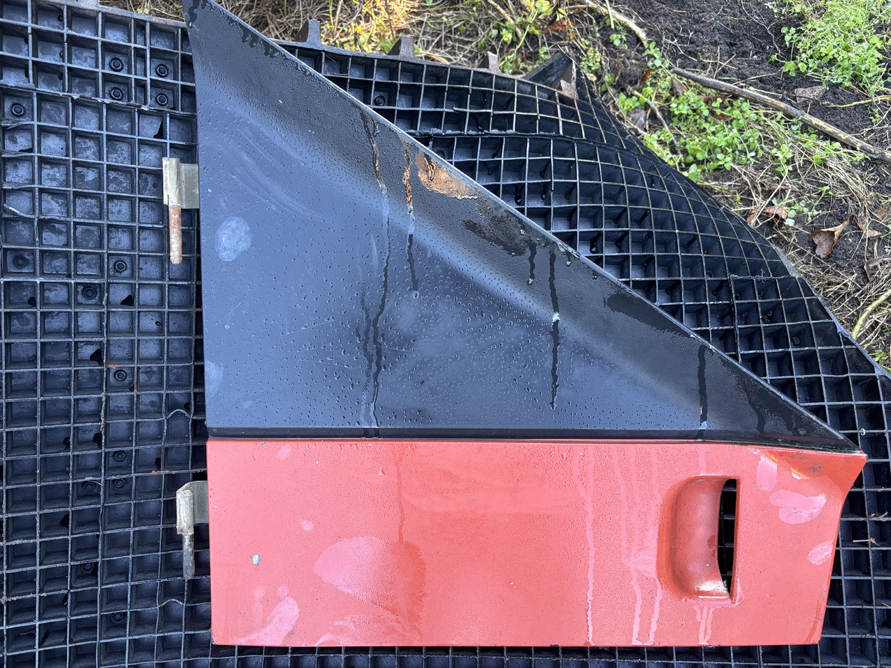 Fiat Agri New Holland G210 G230 G240 - boczek maski - Капот в категорії Сільськогосподарська техніка: фото 1 Fiat Agri New Holland G210 G230 G240 - boczek maski - Капот в категорії Сільськогосподарська техніка: фото 1