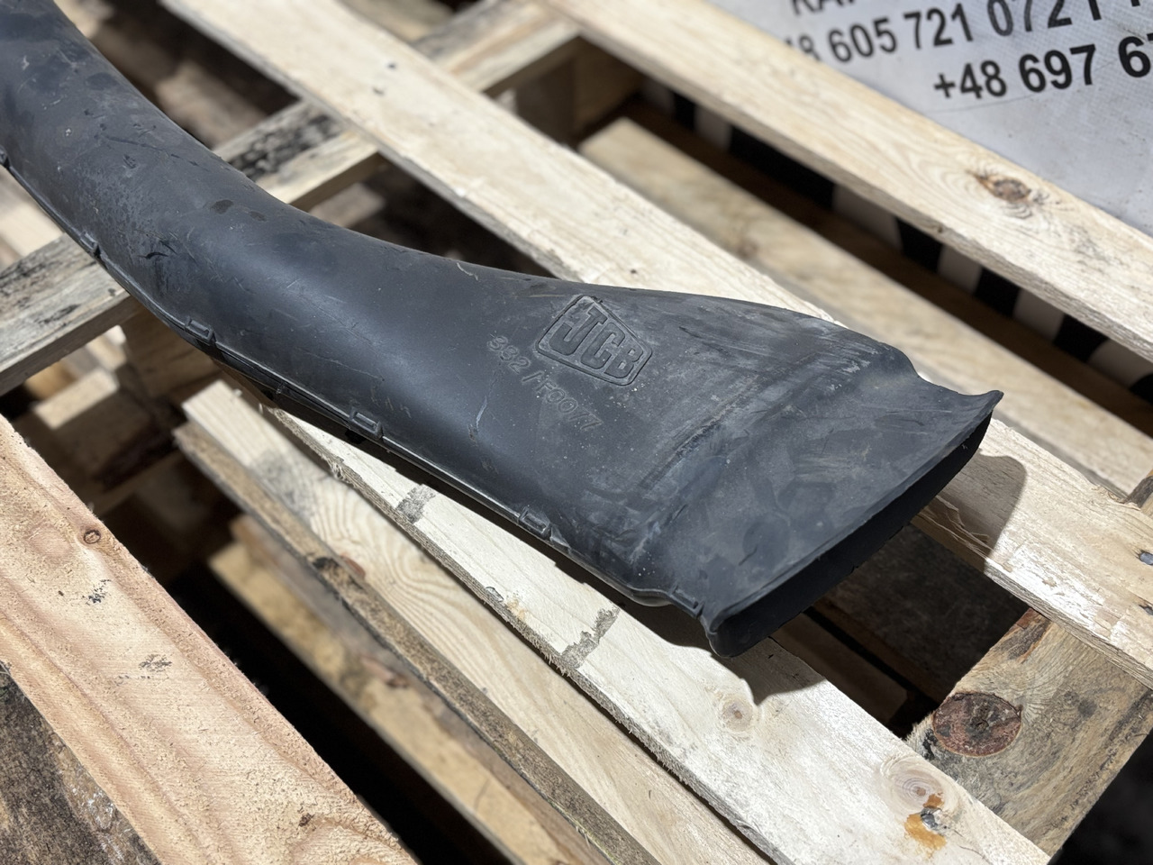 JCB 332/F0077 Kanał Rura Wlotowa - Впускна труба в категорії Будівельна техніка: фото 3 JCB 332/F0077 Kanał Rura Wlotowa - Впускна труба в категорії Будівельна техніка: фото 3