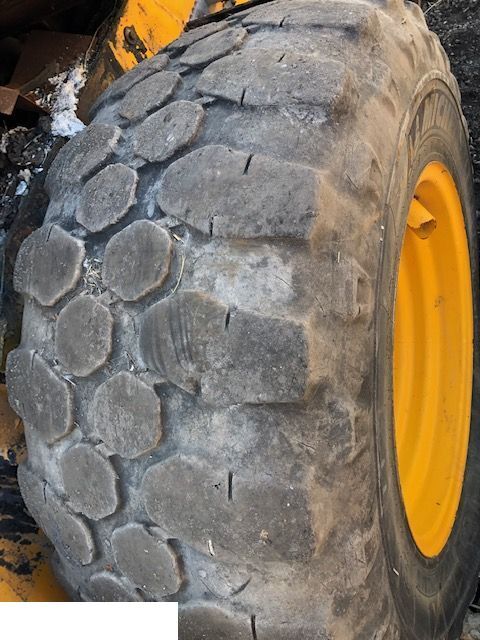 JCB 460/70r24 - Koła / Opony - Колесо в категорії Сільськогосподарська техніка: фото 1 JCB 460/70r24 - Koła / Opony - Колесо в категорії Сільськогосподарська техніка: фото 1
