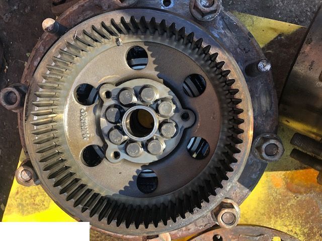 Jcb Fastrack - Piasta Koła Tarcze hamulcowe Zwolnica - Маточина в категорії Сільськогосподарська техніка: фото 2 Jcb Fastrack - Piasta Koła Tarcze hamulcowe Zwolnica - Маточина в категорії Сільськогосподарська техніка: фото 2