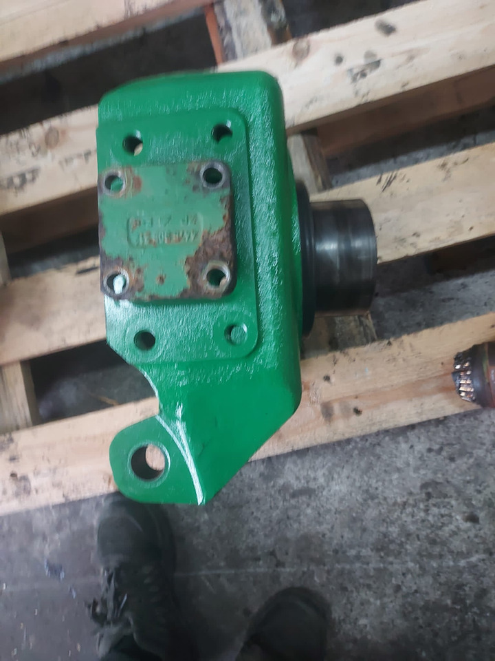 John Deere 6100 | 6200 | 63000 | 6400 - Zwrotnica - Поворотний кулак в категорії Сільськогосподарська техніка: фото 2 John Deere 6100 | 6200 | 63000 | 6400 - Zwrotnica - Поворотний кулак в категорії Сільськогосподарська техніка: фото 2