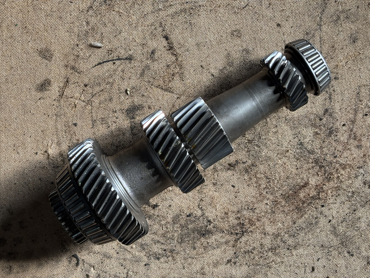 John Deere 6120 6220 Wał Napędowy L153401 - Піввісь в категорії Сільськогосподарська техніка: фото 1 John Deere 6120 6220 Wał Napędowy L153401 - Піввісь в категорії Сільськогосподарська техніка: фото 1