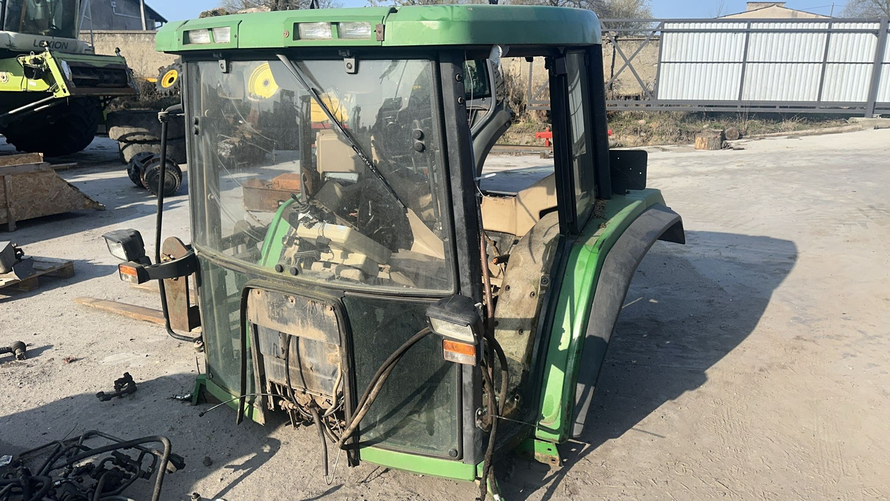 John Deere 6810 - kabina - części - Кабіна в категорії Сільськогосподарська техніка: фото 1 John Deere 6810 - kabina - części - Кабіна в категорії Сільськогосподарська техніка: фото 1