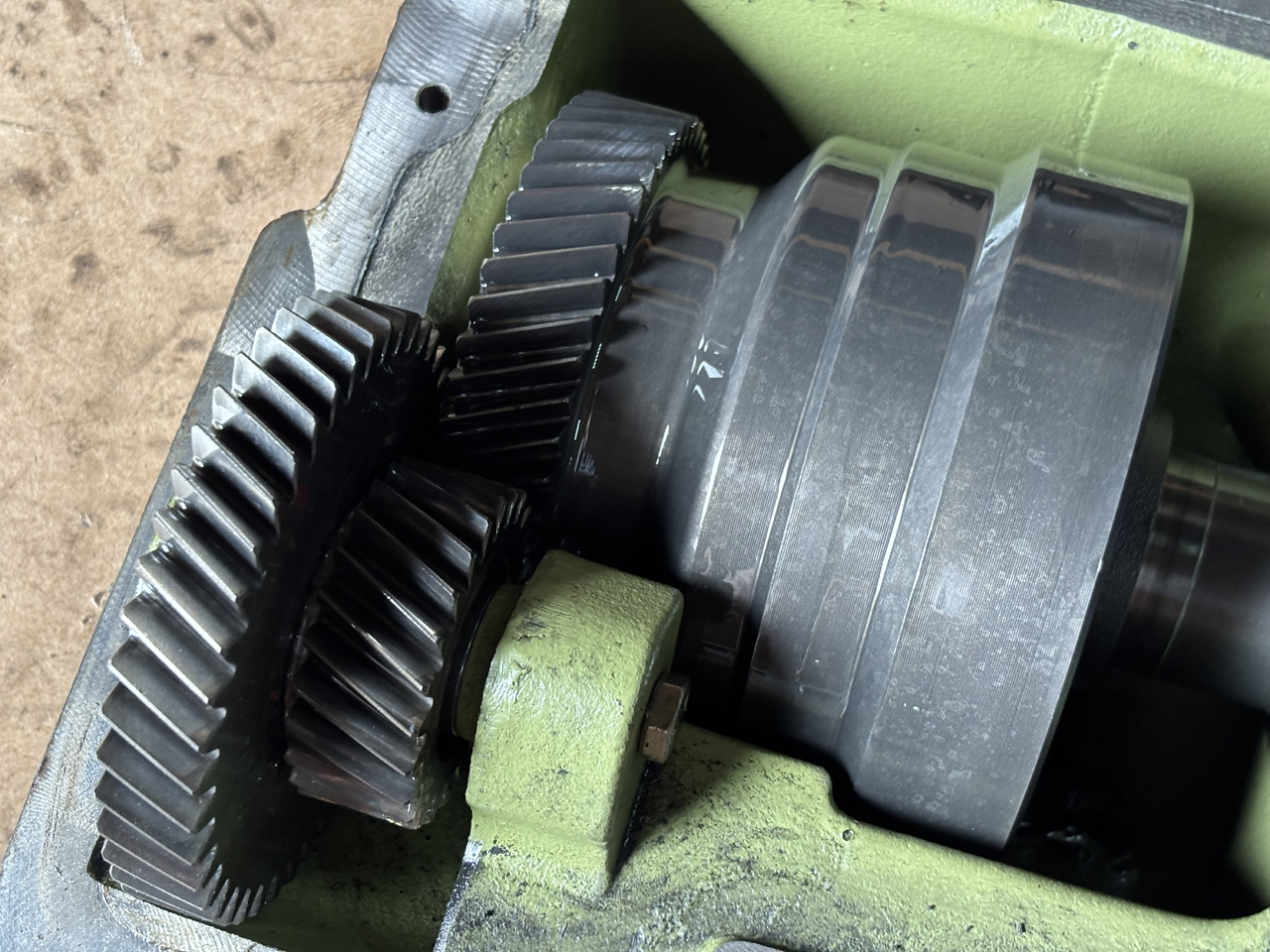 John Deere 6830 Przystawka Przedniego Napędu L170424 L170425 L171756 L170426 - Піввісь в категорії Сільськогосподарська техніка: фото 3 John Deere 6830 Przystawka Przedniego Napędu L170424 L170425 L171756 L170426 - Піввісь в категорії Сільськогосподарська техніка: фото 3