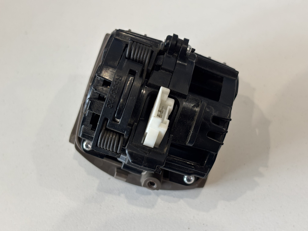 John Deere 6R 7M 6xxx 7xxx 8xxx 9xxx Lewy Moduł Sterujący Przełącznik RE588399 - Електрична система в категорії Сільськогосподарська техніка: фото 4 John Deere 6R 7M 6xxx 7xxx 8xxx 9xxx Lewy Moduł Sterujący Przełącznik RE588399 - Електрична система в категорії Сільськогосподарська техніка: фото 4